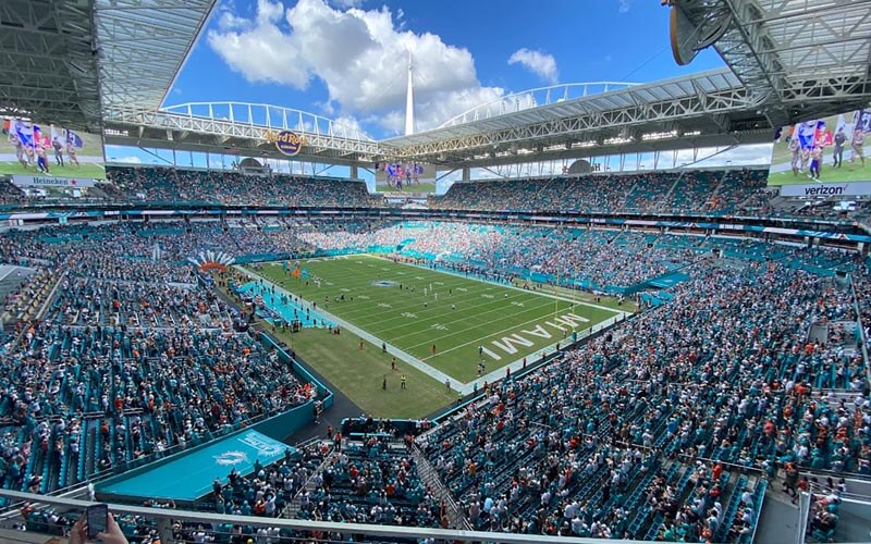 蜡像与真身,难辨,姆巴佩合影,米兰体育官网,米兰体育App,米兰体育登录,米兰体育平台,米兰体育入口